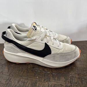 Nike Waffle Debut Running Sneakers Sail Black Gum Women's Size 9 DH9523-109
